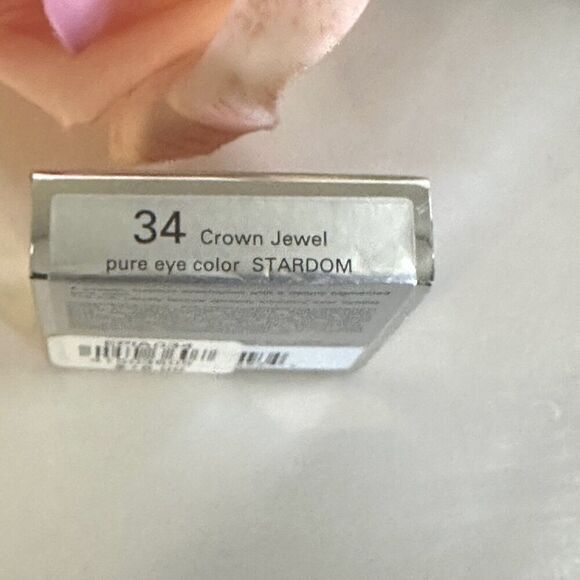 AWAKE Eyeshadow Vegan Japanese Skin Care From New York A Sister Company Of Tarte - Picture 2 of 5